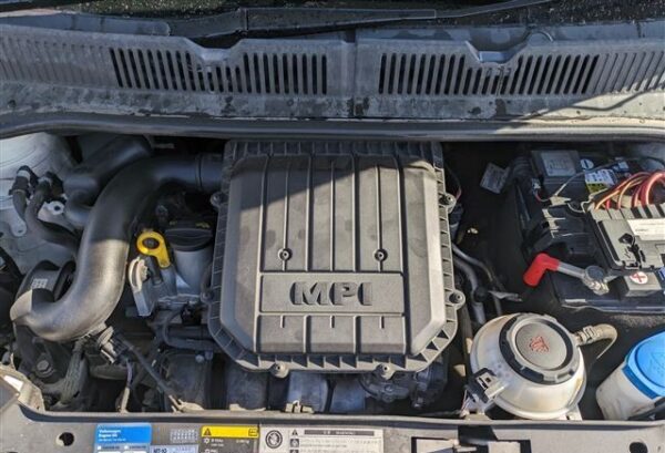2018 VOLKS WAGEN UP - Image 6