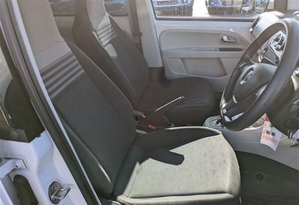 2018 VOLKS WAGEN UP - Image 8