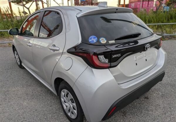 2020 TOYOTA YARIS - Image 3
