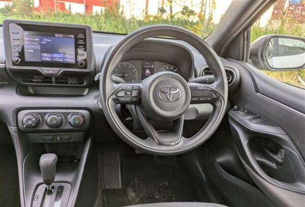 2020 TOYOTA YARIS - Image 4