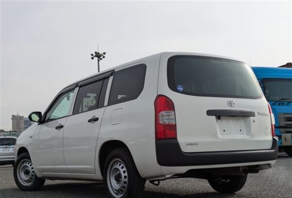 2022 TOYOTA PROBOX - Image 3