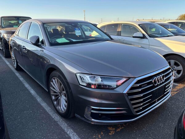 2022 AUDI A8
