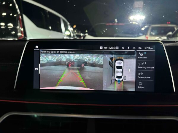 2021 BMW 745e - Image 3