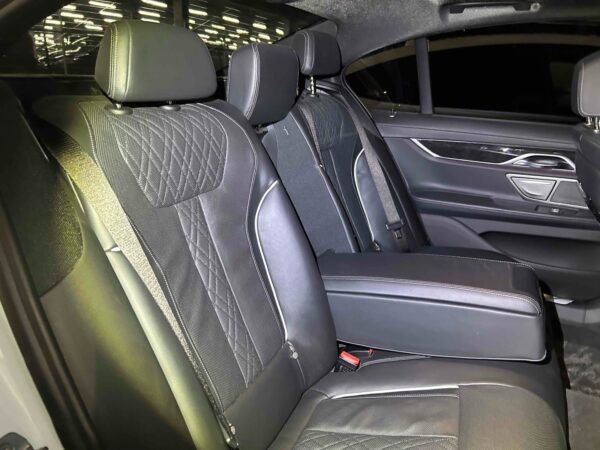 2021 BMW 745e - Image 8